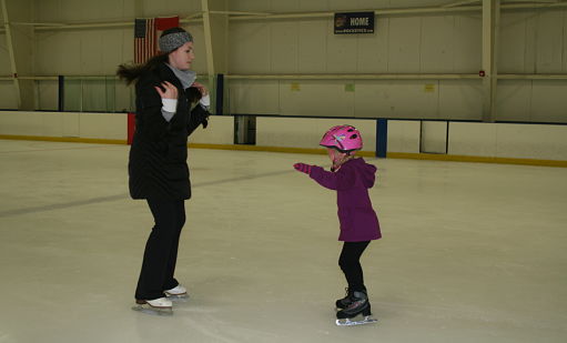 Ice skating rink near Chicago, Rocket Ice - ice skating lesson.